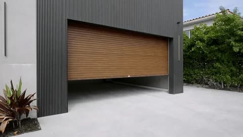 Portes de garage motorisées ou manuelles à La Chapelle-Saint-Ursin